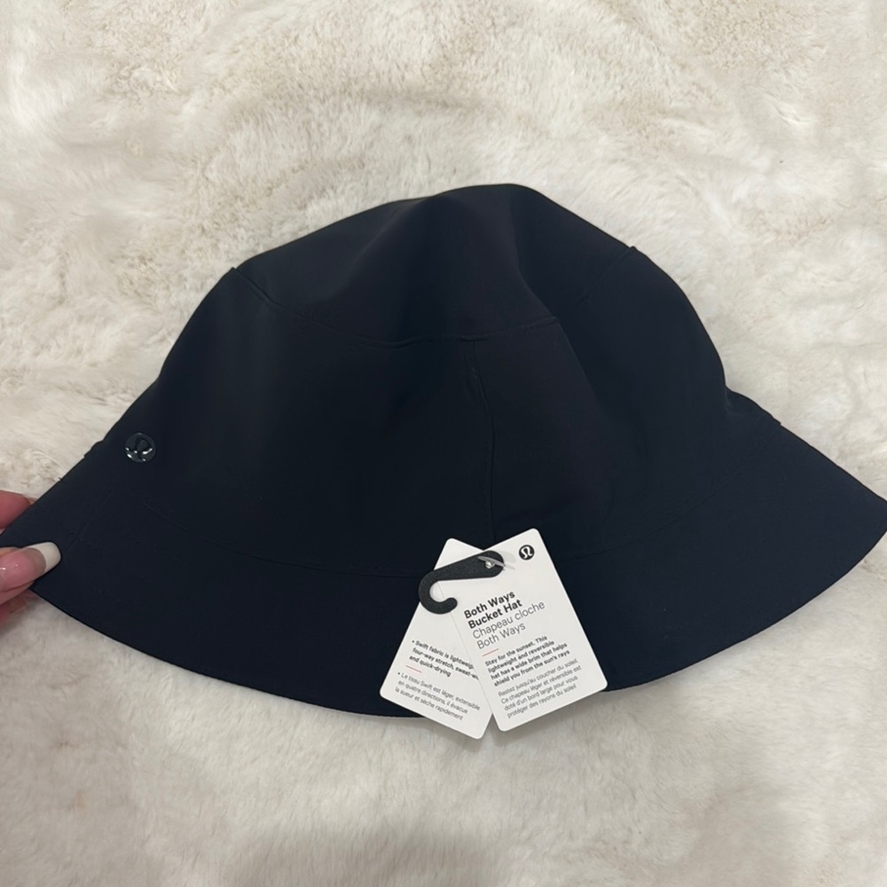 Lululemon reversible bucket hat